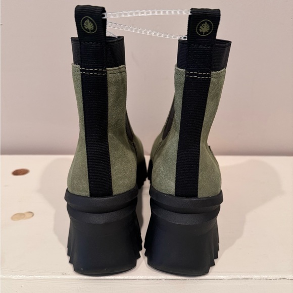 Women’s Nurture Denali Lug Platform Boots - Picture 6 of 9